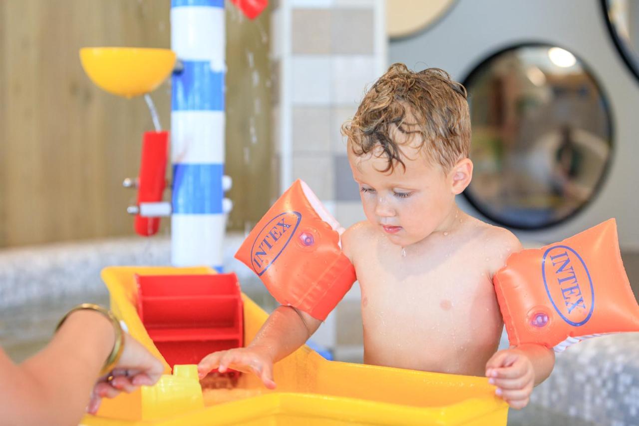Rcn Vakantiepark De Schotsman Kamperland Exteriör bild