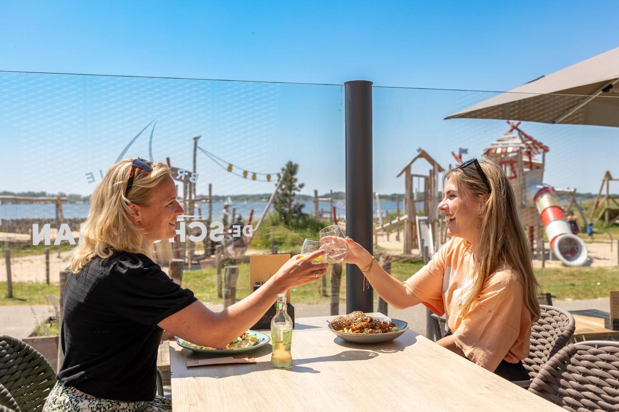 Rcn Vakantiepark De Schotsman Kamperland Exteriör bild